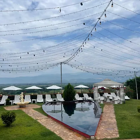 2 Bukuri Villa *