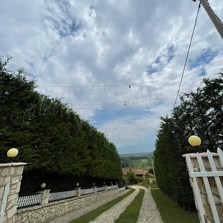 2 Bukuri Villa *